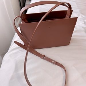 Everlane The Lunchbox Bag_Camel